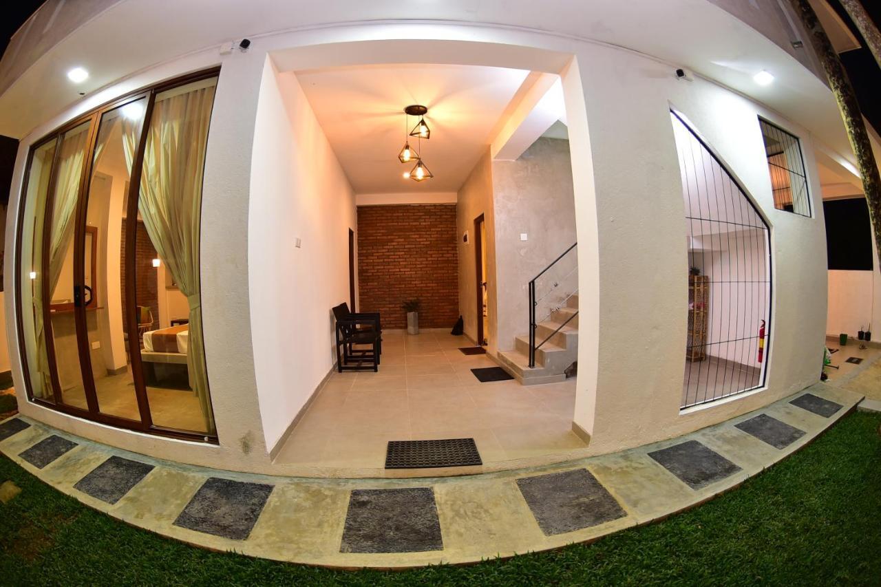 Lily Holiday Apartments Хикадува Екстериор снимка