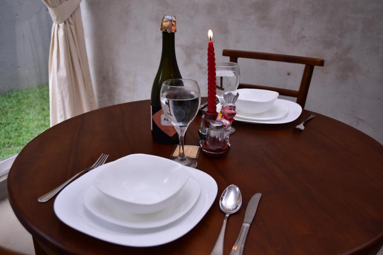 Lily Holiday Apartments Хикадува Екстериор снимка
