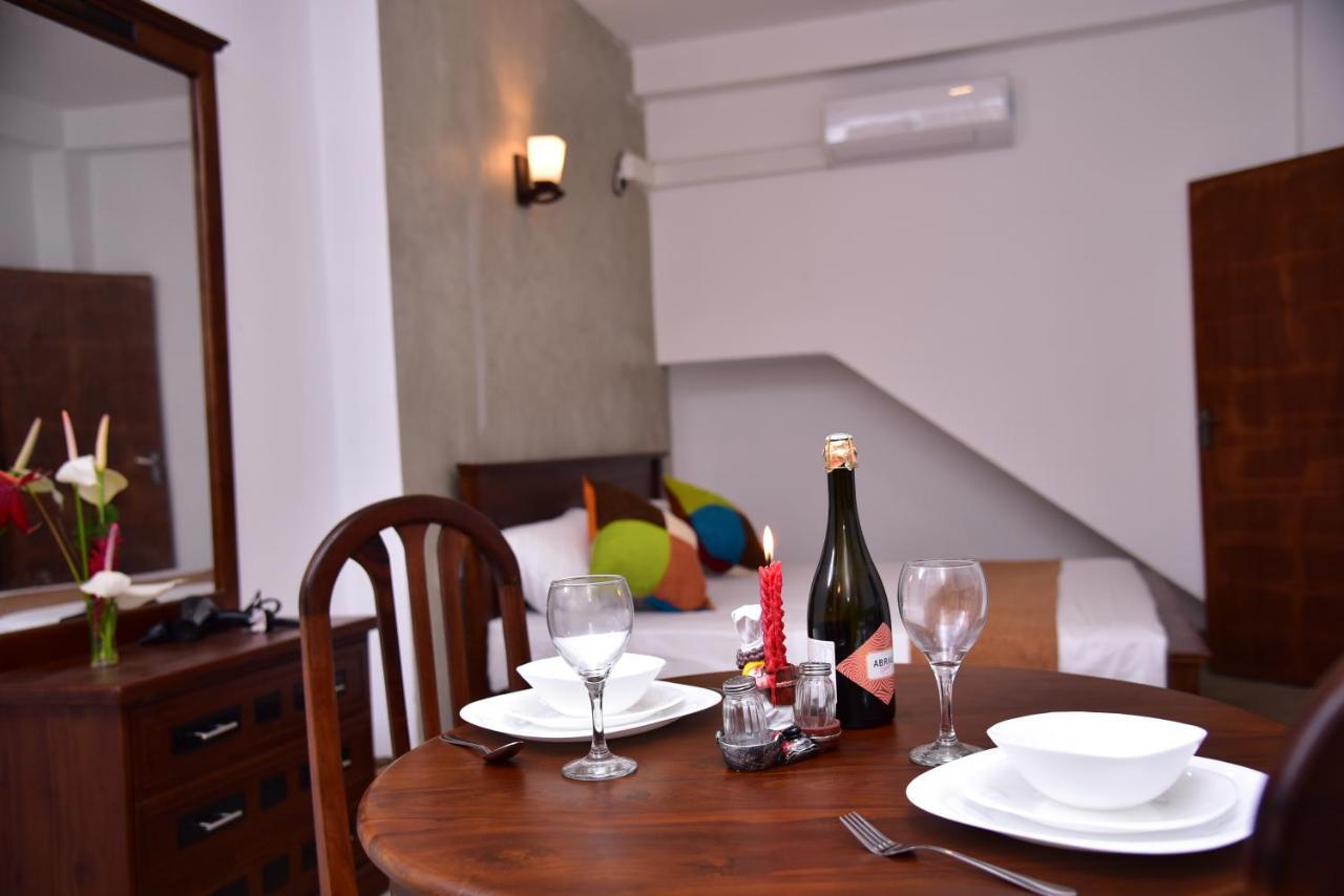 Lily Holiday Apartments Хикадува Екстериор снимка